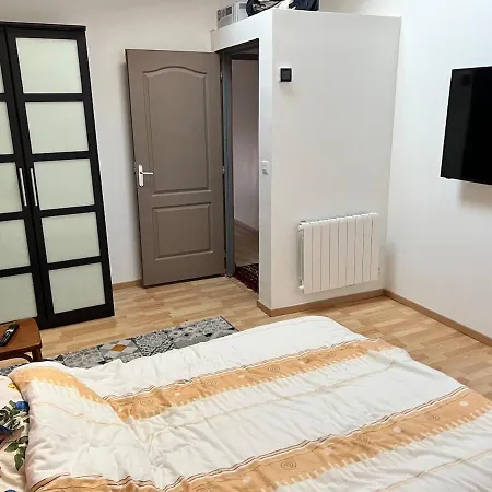 Pleasant Entire House Fully Equipped In A Quiet Area