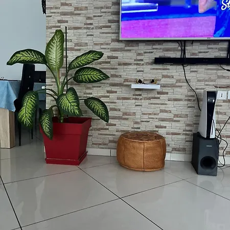 Pleasant Entire House Fully Equipped In A Quiet Area