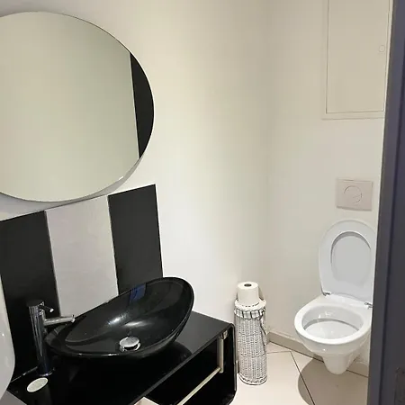 Pleasant Entire House Fully Equipped In A Quiet Area Holiday home *